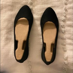 Sketchers black knits air cool memory foam.